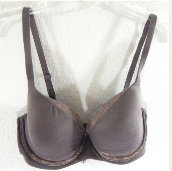Victoria's Secret Lined Demi Bra - Picture 1 of 5